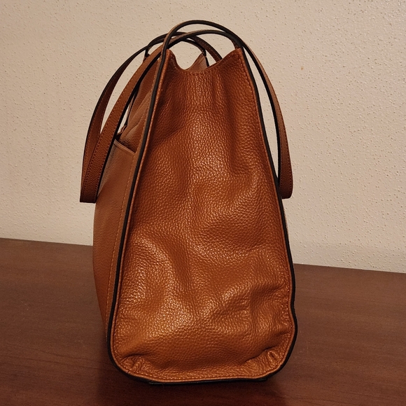 Kattee Leather Soft Leather Shoulder Handbag - Picture 5 of 16